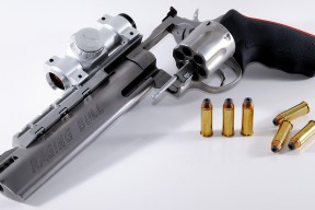 kaiyun体育综合-AC米兰队签下新后卫，增加阵容深度，ac米兰的后卫