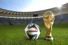 开云平台-霍特·巴雷特：凭借冷静的决策和出色的视野，成为全黑队不可或缺的领导者