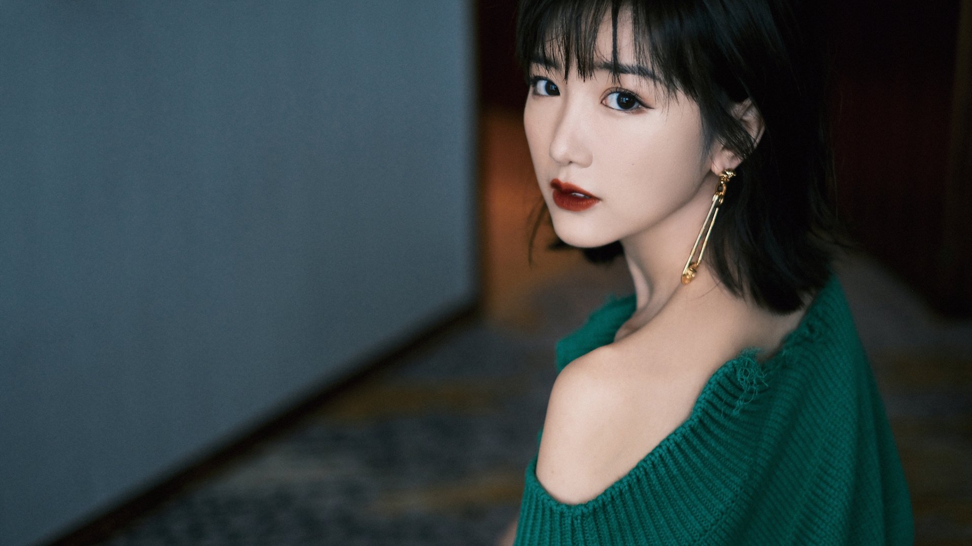 开云kaiyun-足球裁判助手AI软件优化边线判罚精度,足球裁判助理手势图解 第2张 开云kaiyun-足球裁判助手AI软件优化边线判罚精度,足球裁判助理手势图解 第2张