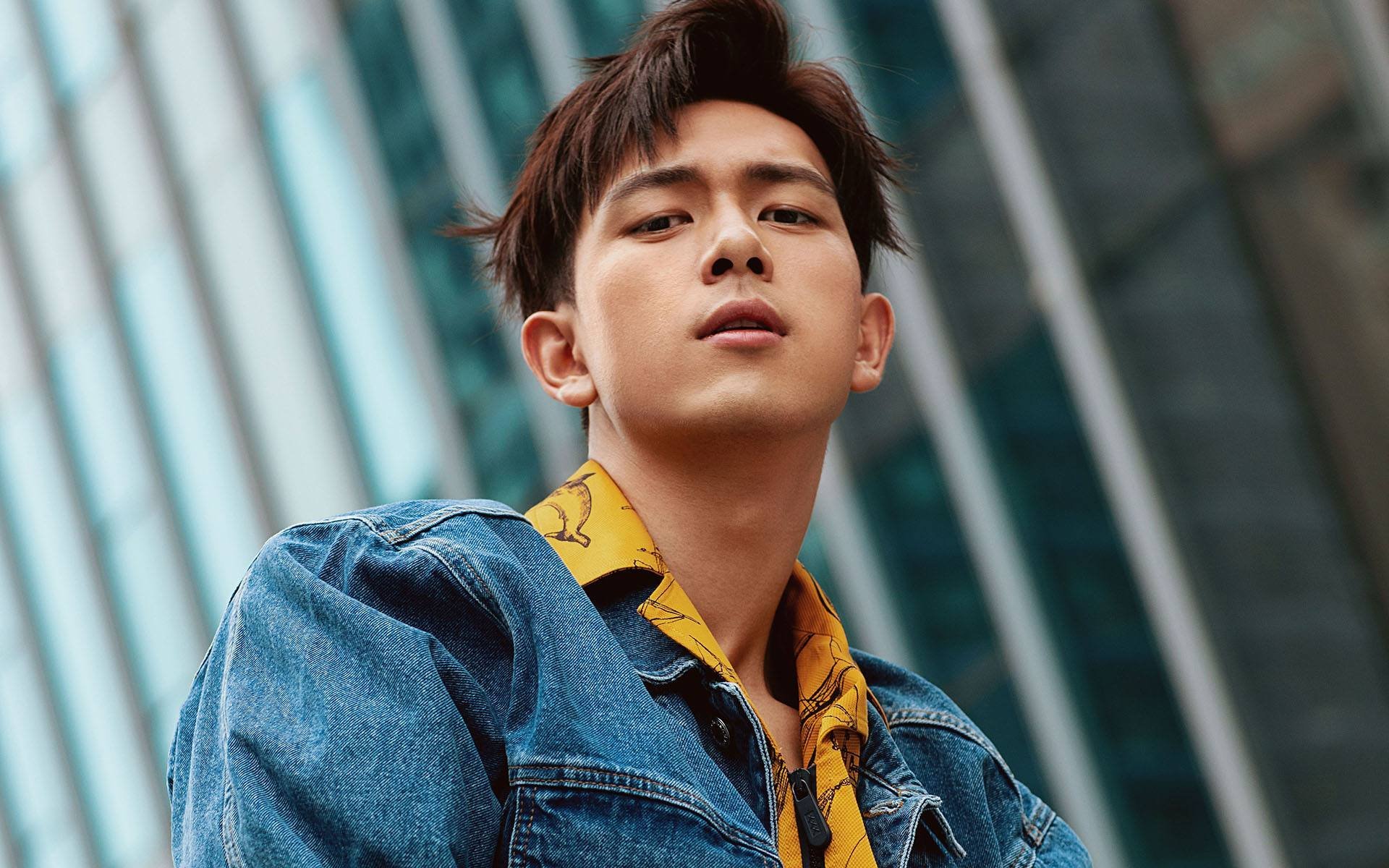 kaiyun中国官方网站-林丹校园演讲强调坚持与热爱，林丹体育精神  第2张